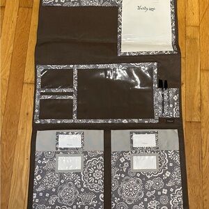 Thirty-One Floral Hanging Organizer in Brown and Gray